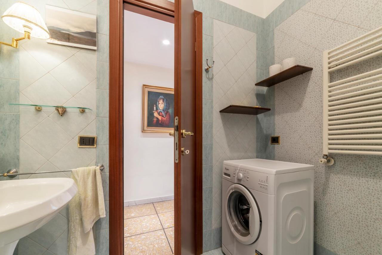 Monteverde Roomy Apartment Sun And Flowers ローマ エクステリア 写真